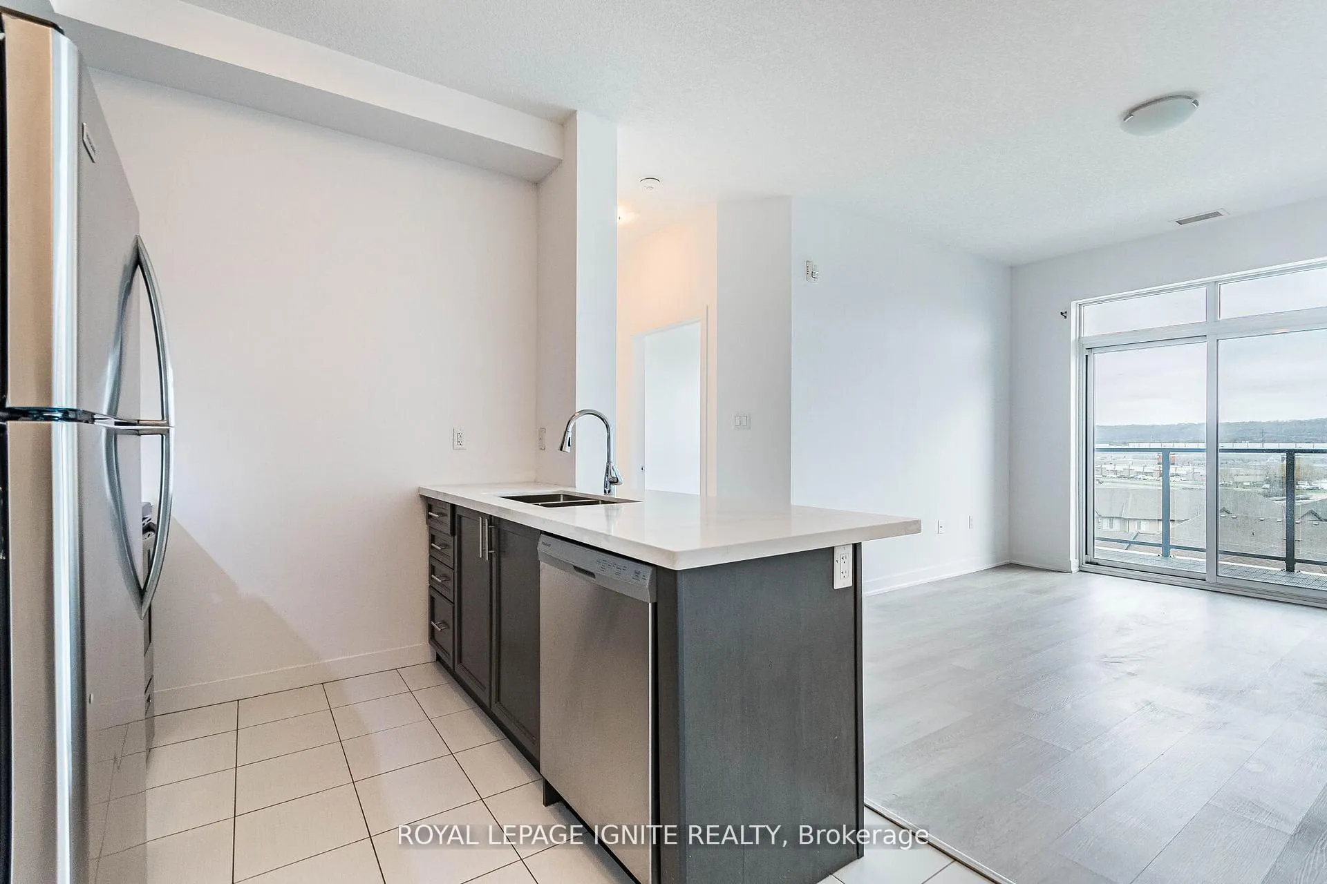 Photo 14 of Unit 614, 101 Shoreview Place, Hamilton, Lakeshore — HOMEH