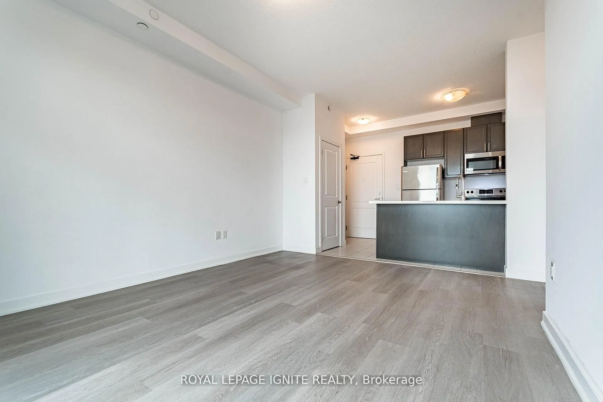 Photo 23 of Unit 614, 101 Shoreview Place, Hamilton, Lakeshore — HOMEH