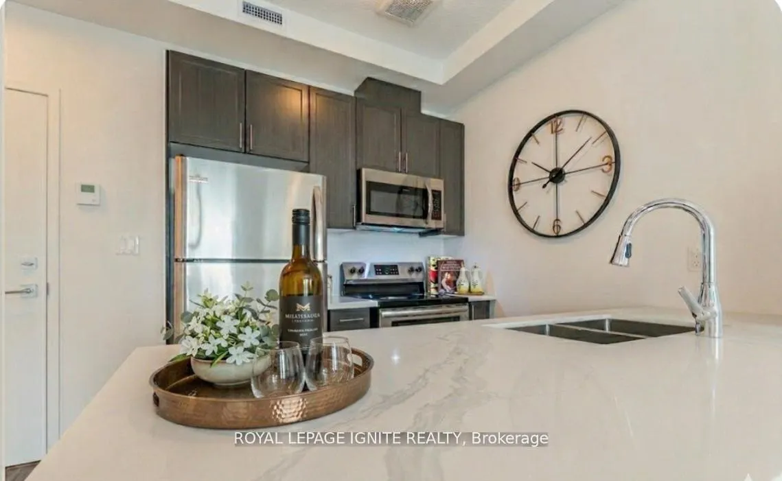 Photo 25 of Unit 614, 101 Shoreview Place, Hamilton, Lakeshore — HOMEH