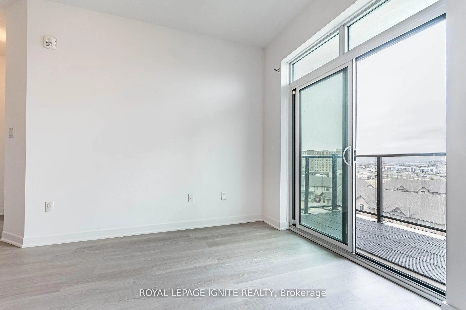 Photo 35 of Unit 614, 101 Shoreview Place, Hamilton, Lakeshore — HOMEH