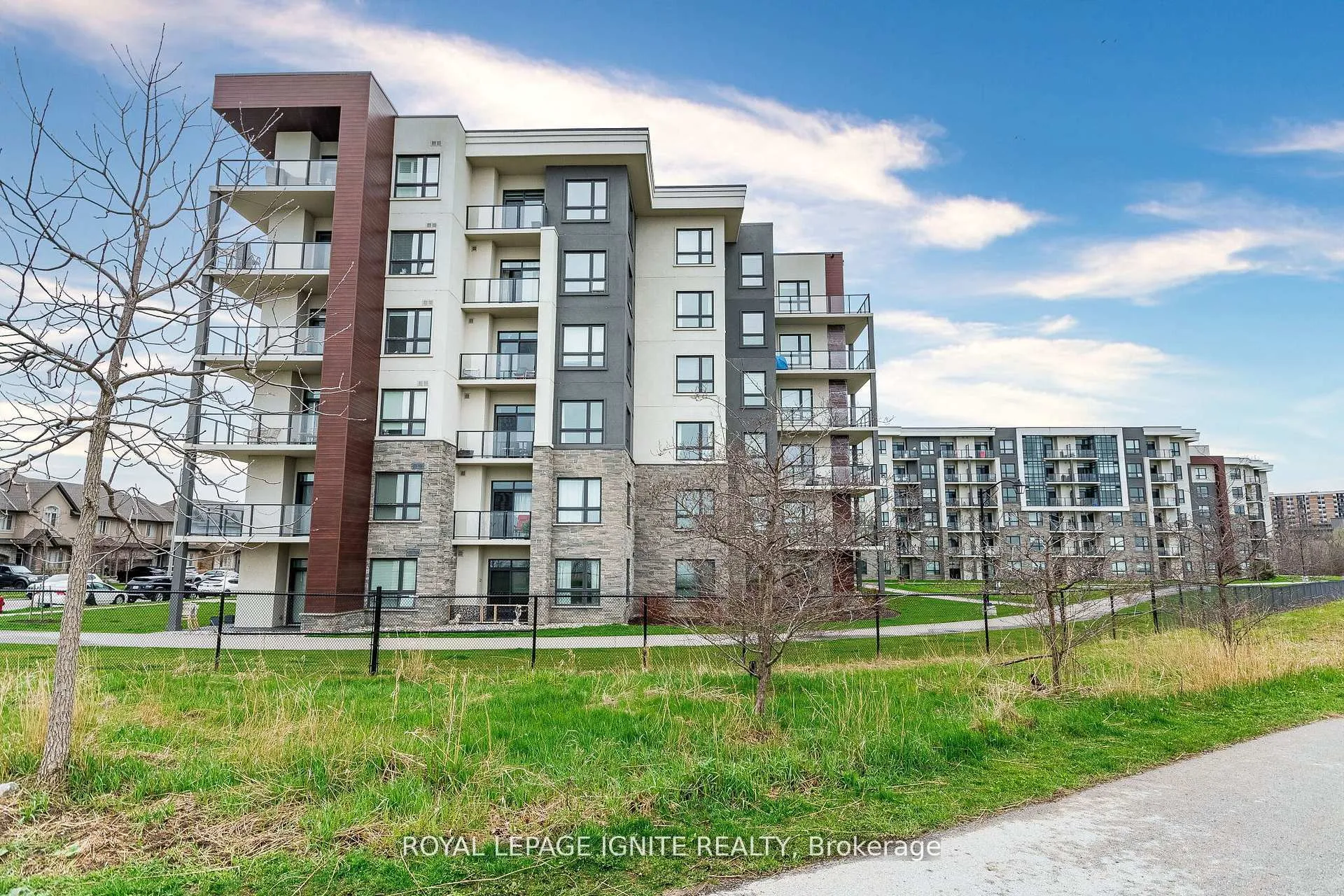 Photo 43 of Unit 614, 101 Shoreview Place, Hamilton, Lakeshore — HOMEH