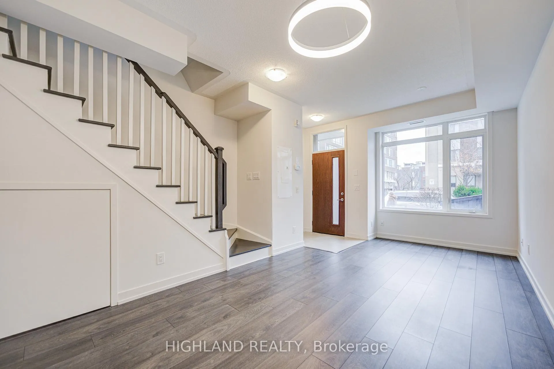 Photo 5 of 62 St David Street, Toronto, Regent Park — HOMEH