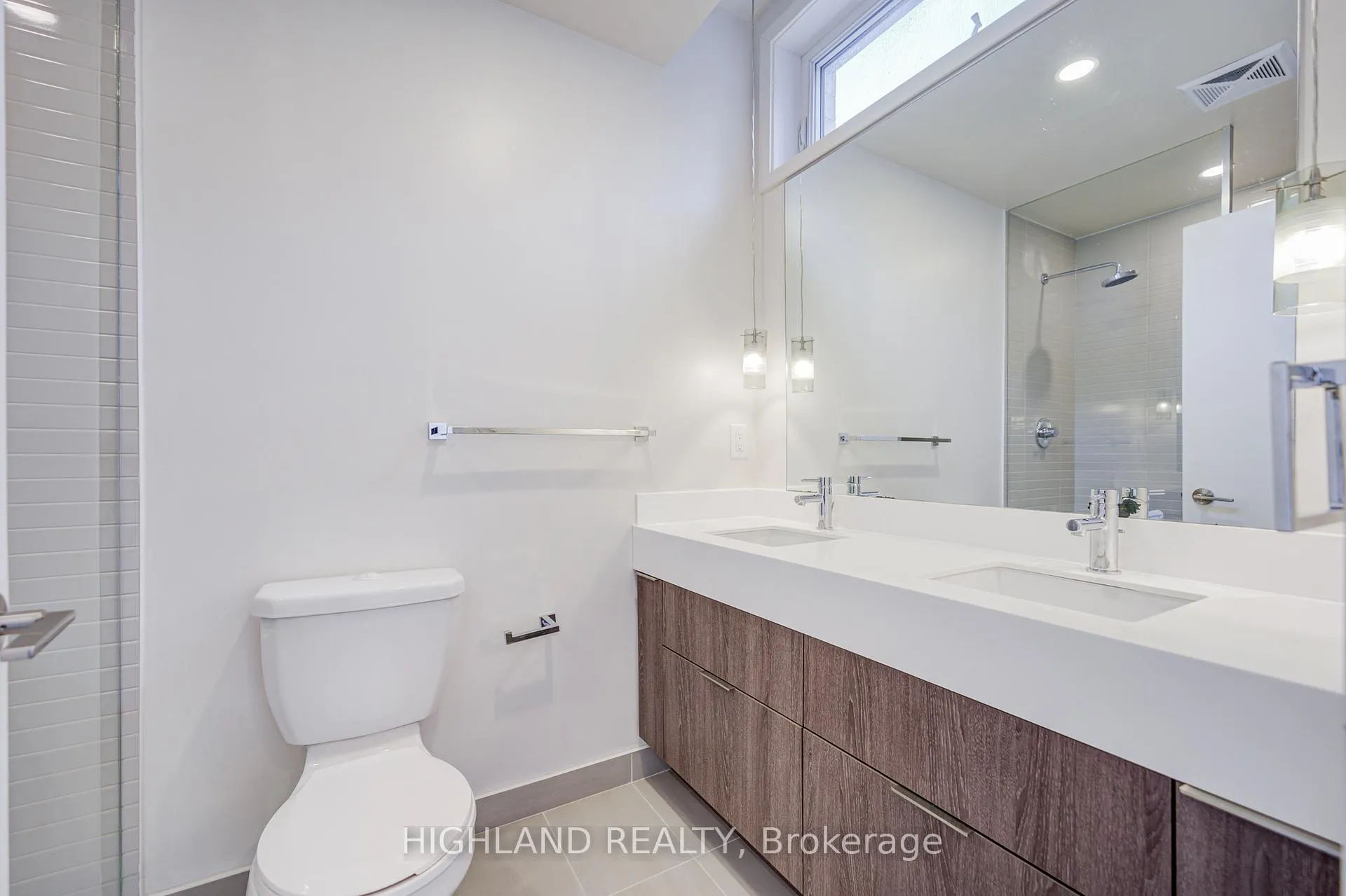 Photo 21 of 62 St David Street, Toronto, Regent Park — HOMEH