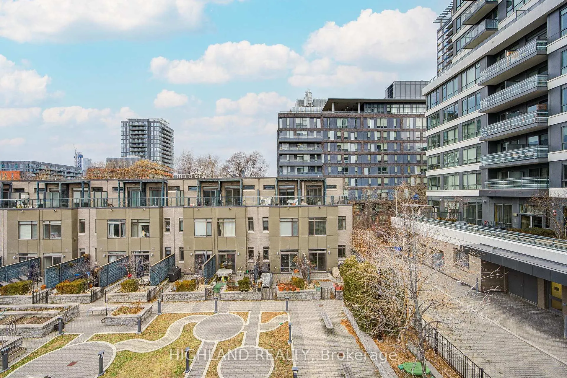 Photo 26 of 62 St David Street, Toronto, Regent Park — HOMEH