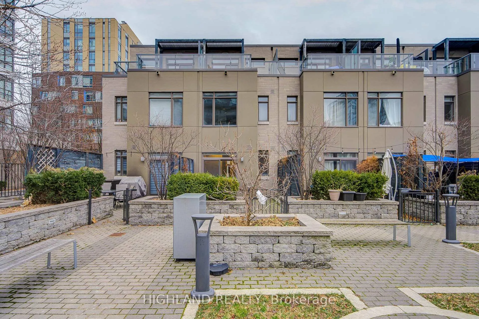 Photo 31 of 62 St David Street, Toronto, Regent Park — HOMEH