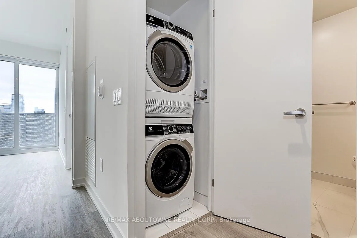 Photo 26 of Unit 5515, 55 Cooper Street, Toronto, Waterfront Communities — HOMEH