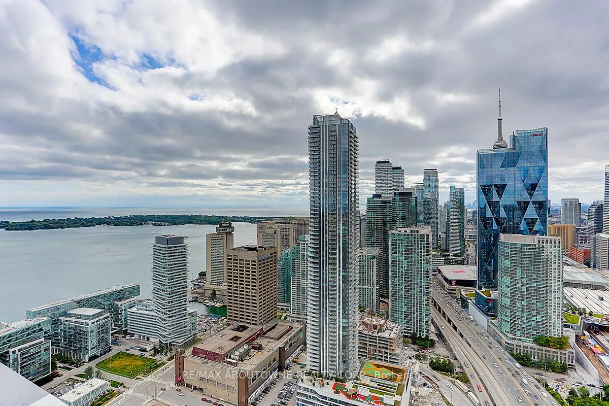 Photo 32 of Unit 5515, 55 Cooper Street, Toronto, Waterfront Communities — HOMEH