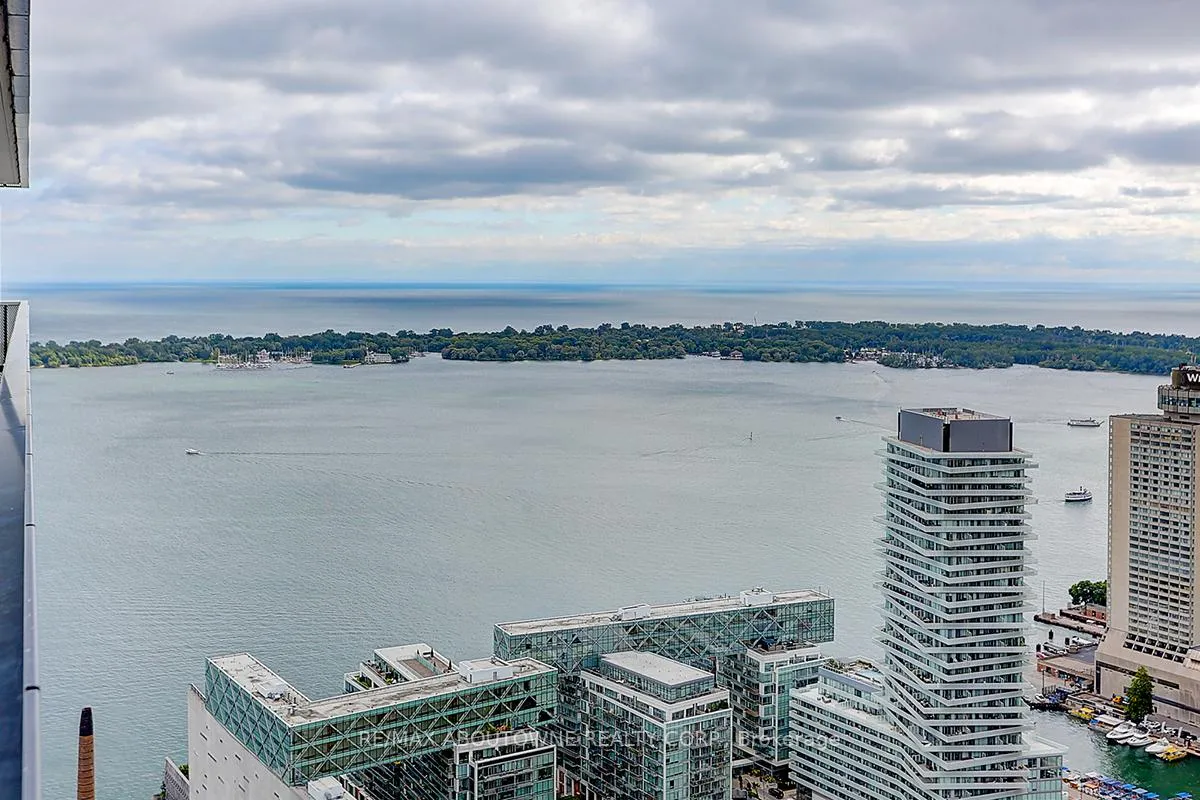 Photo 37 of Unit 5515, 55 Cooper Street, Toronto, Waterfront Communities — HOMEH