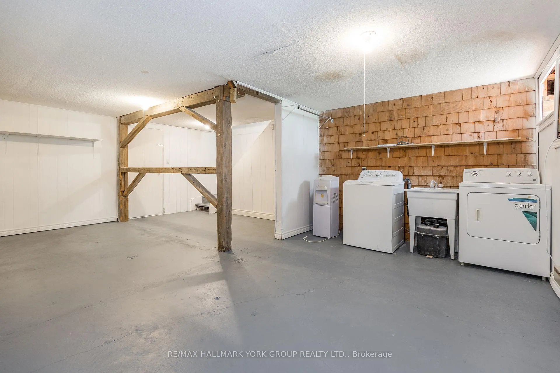 Photo 21 of Unit 3, 3170 15th Side Road, King, Rural King — HOMEH