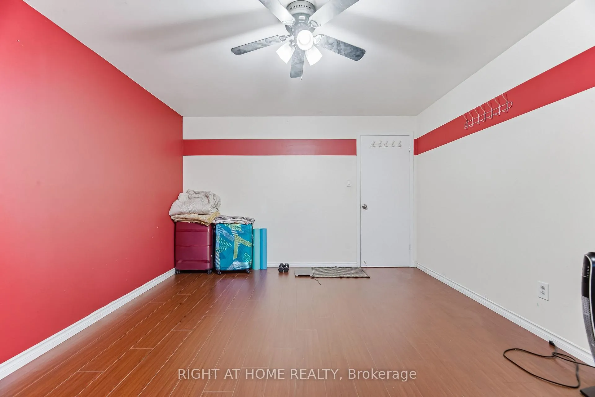 Photo 19 of Unit 4, 415 Silverstone Drive, Etobicoke, West Humber-Clairville — HOMEH