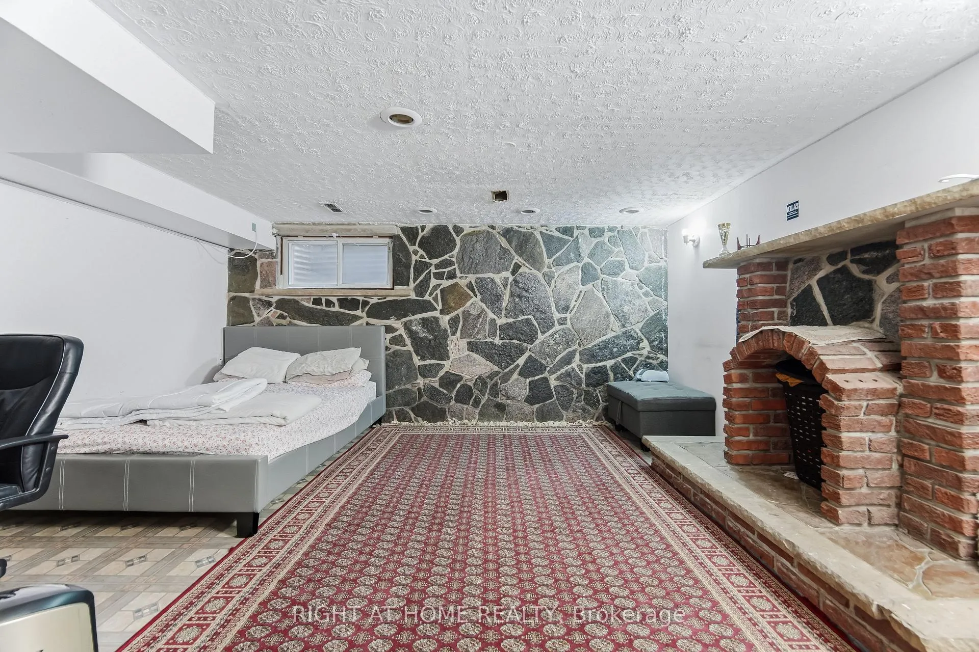 Photo 23 of Unit 4, 415 Silverstone Drive, Etobicoke, West Humber-Clairville — HOMEH