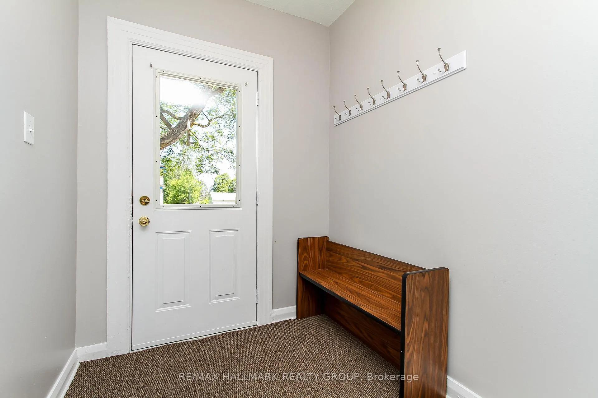 Photo 2 of 448 Pleasant Park Road, Ottawa, Alta Vista/Faircrest Heights — HOMEH