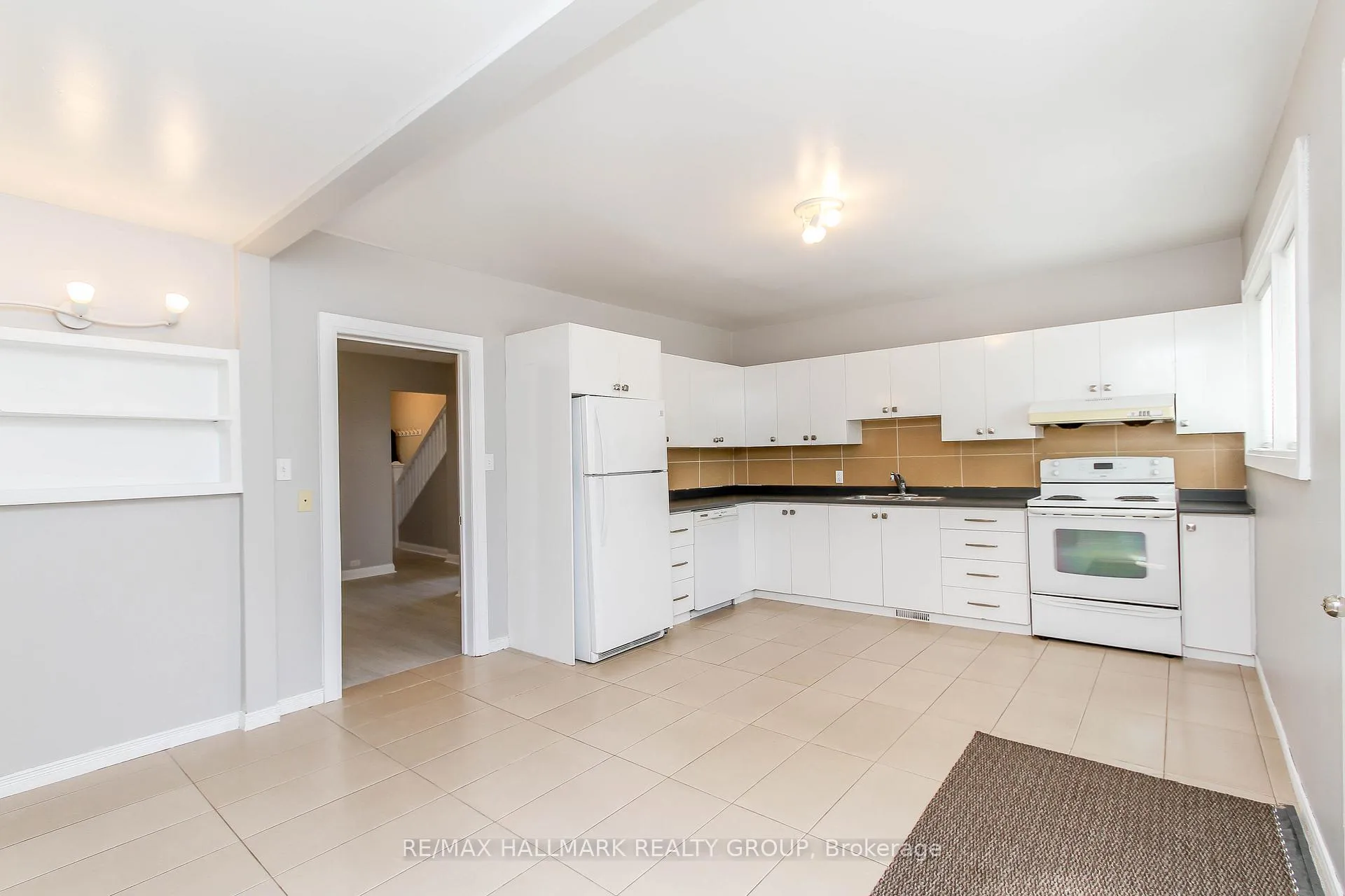 Photo 14 of 448 Pleasant Park Road, Ottawa, Alta Vista/Faircrest Heights — HOMEH