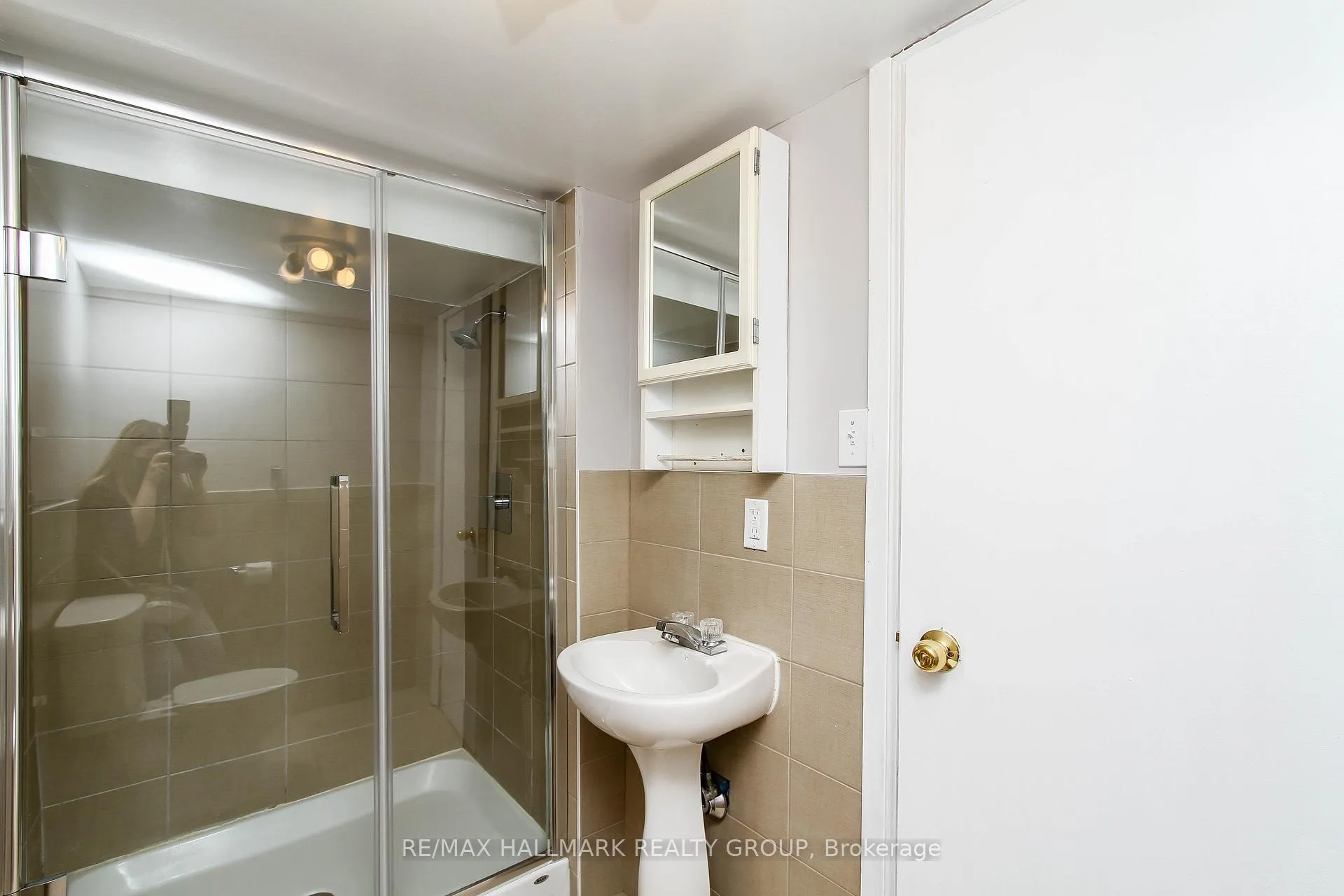 Photo 24 of 448 Pleasant Park Road, Ottawa, Alta Vista/Faircrest Heights — HOMEH