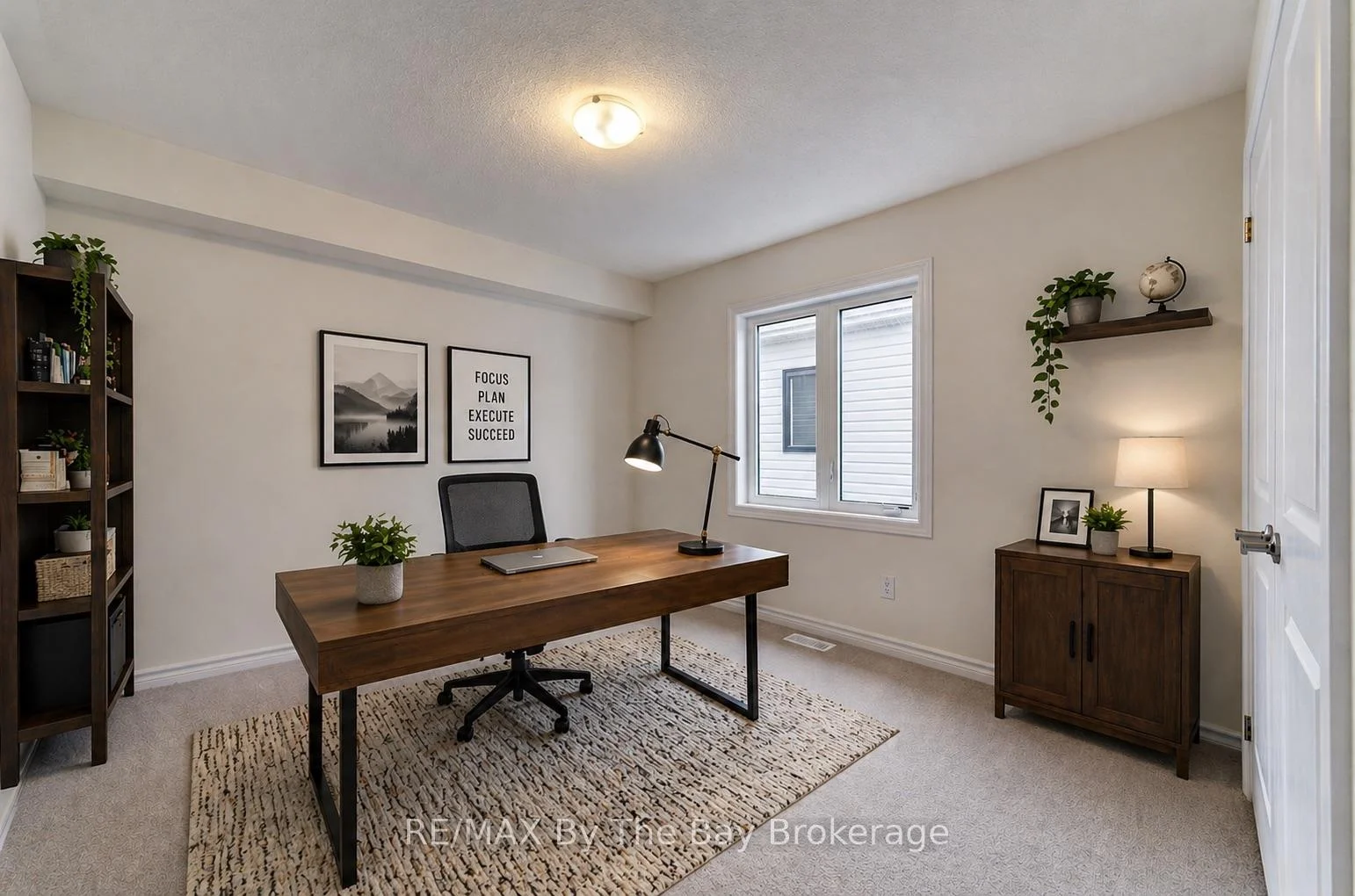 Photo 29 of 61 Rosanne Circle, Wasaga Beach — HOMEH