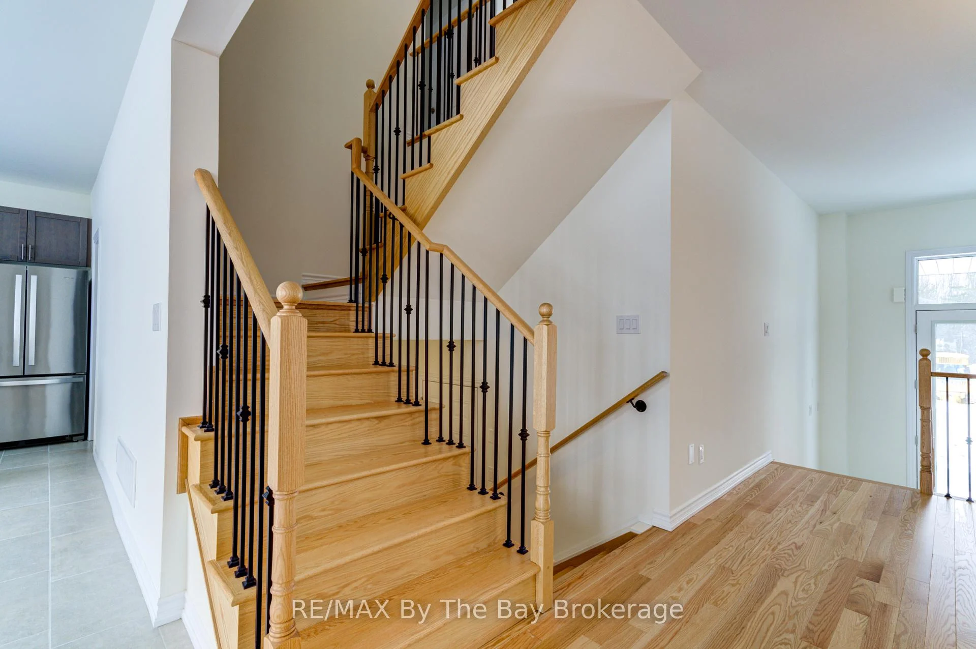 Photo 31 of 61 Rosanne Circle, Wasaga Beach — HOMEH