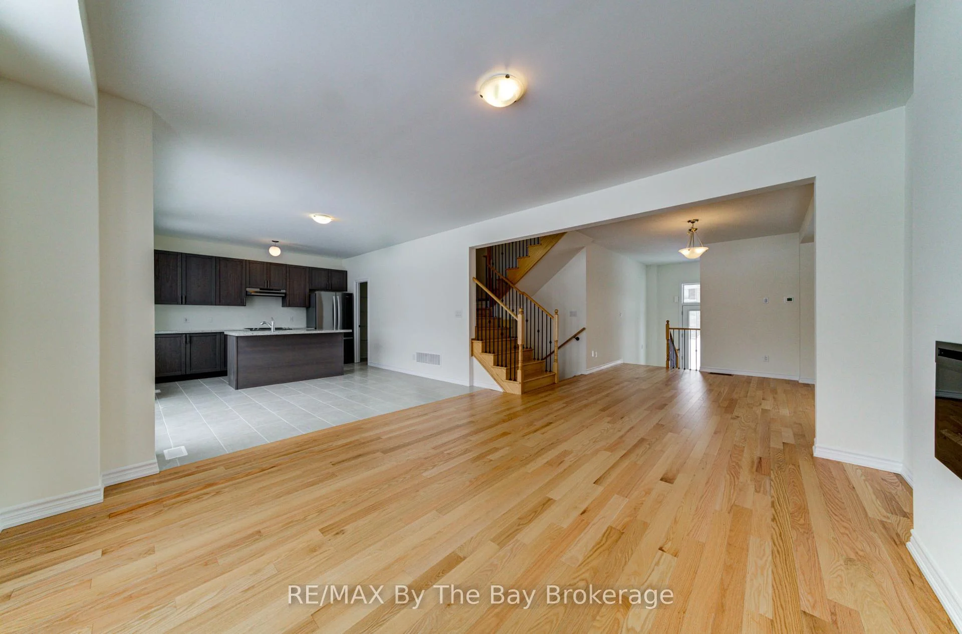 Photo 59 of 61 Rosanne Circle, Wasaga Beach — HOMEH