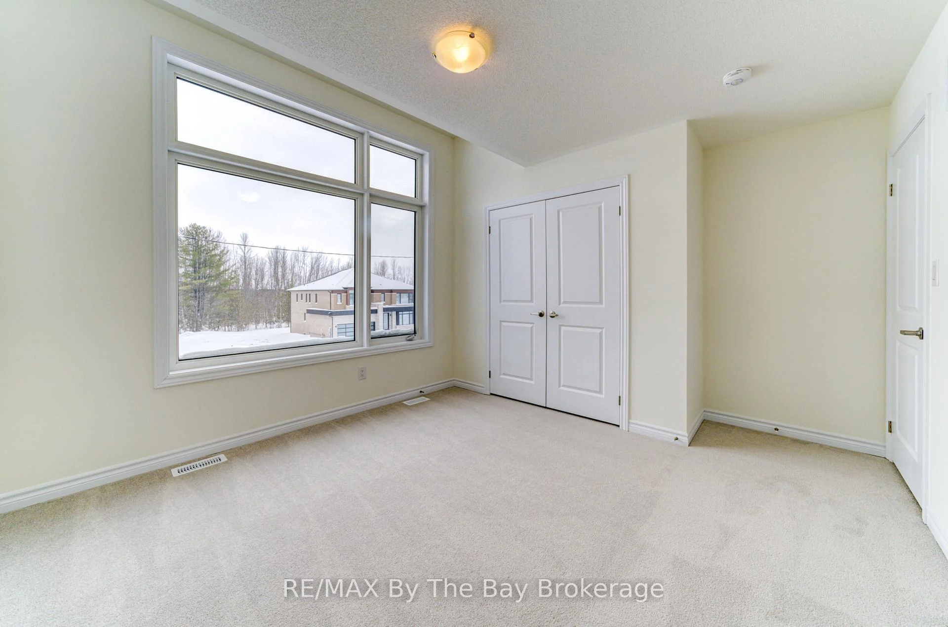 Photo 61 of 61 Rosanne Circle, Wasaga Beach — HOMEH