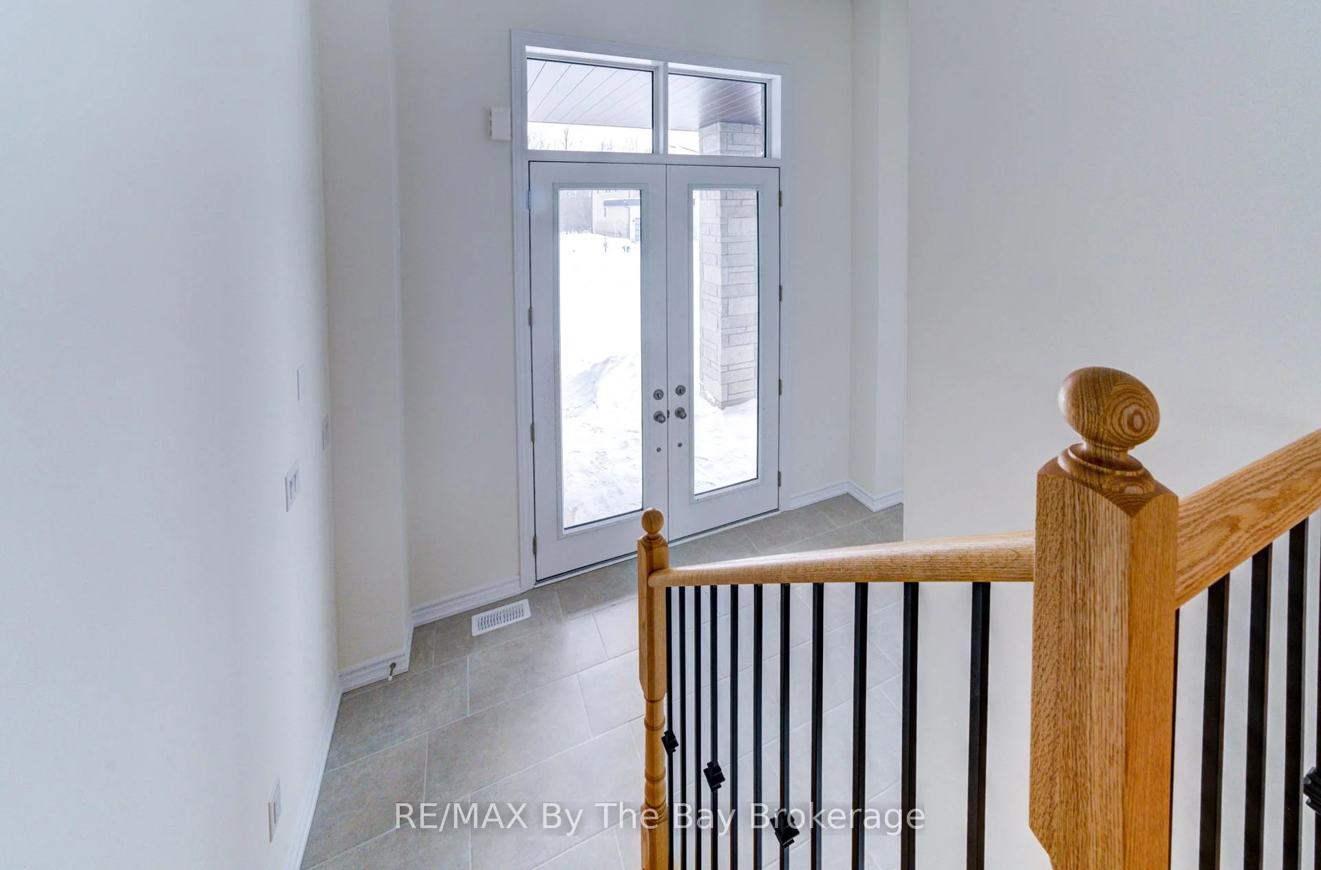 Photo 63 of 61 Rosanne Circle, Wasaga Beach — HOMEH
