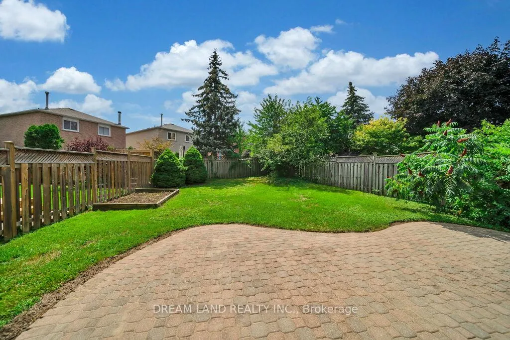 Photo 24 of 272 Barber Drive, Halton Hills, Georgetown — HOMEH