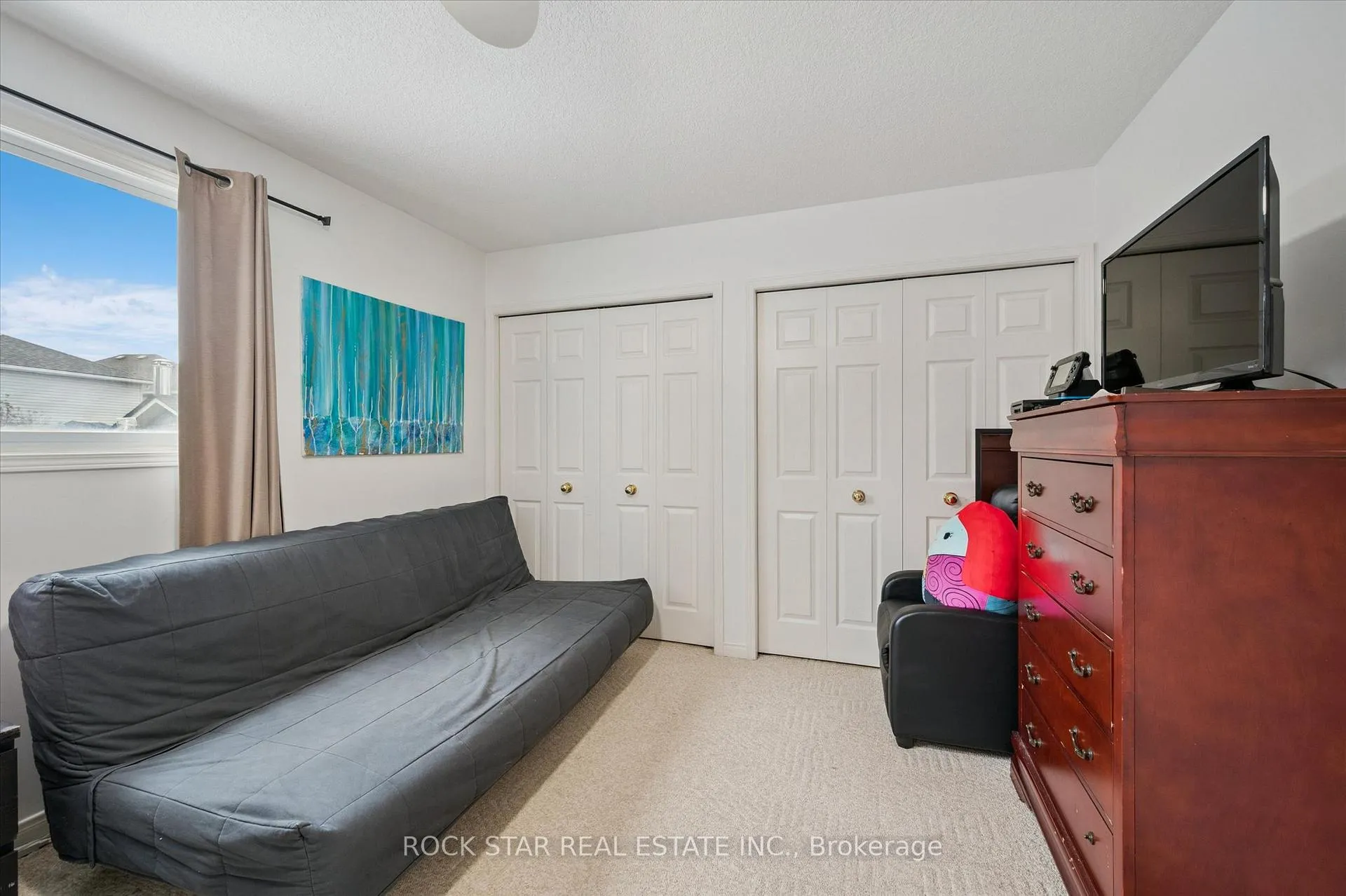 Photo 14 of 267 Grey Fox Drive, Kitchener — HOMEH