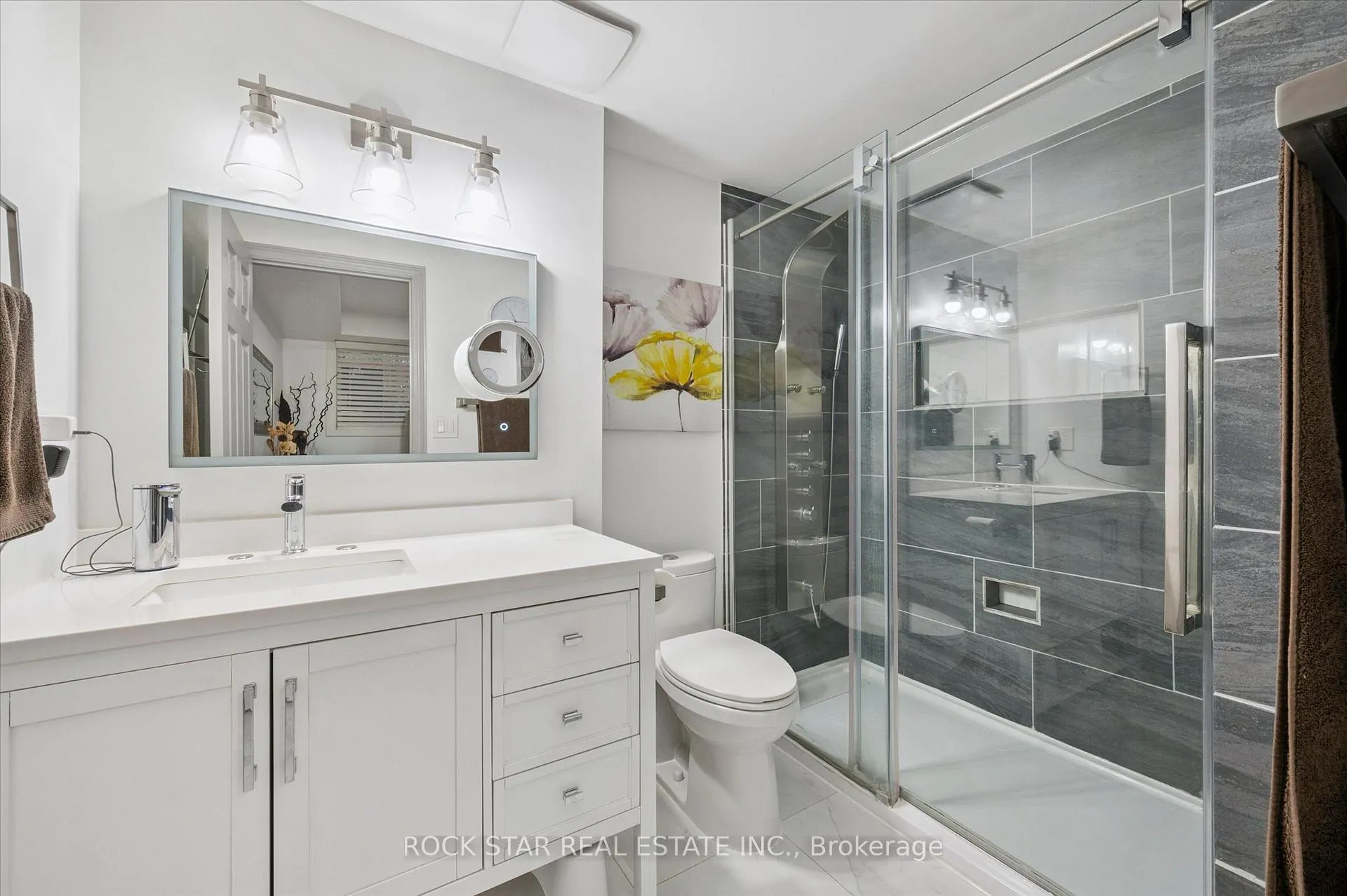 Photo 22 of 267 Grey Fox Drive, Kitchener — HOMEH