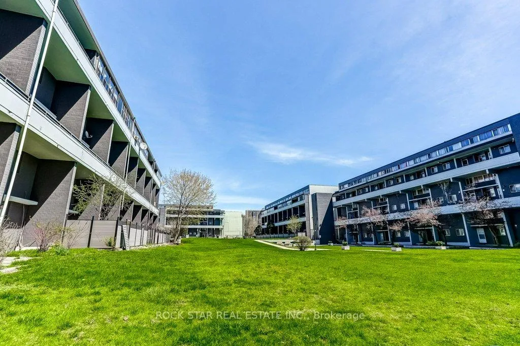 Photo 23 of Unit 708, 10 Sunny Glenway, Toronto, Flemingdon Park — HOMEH