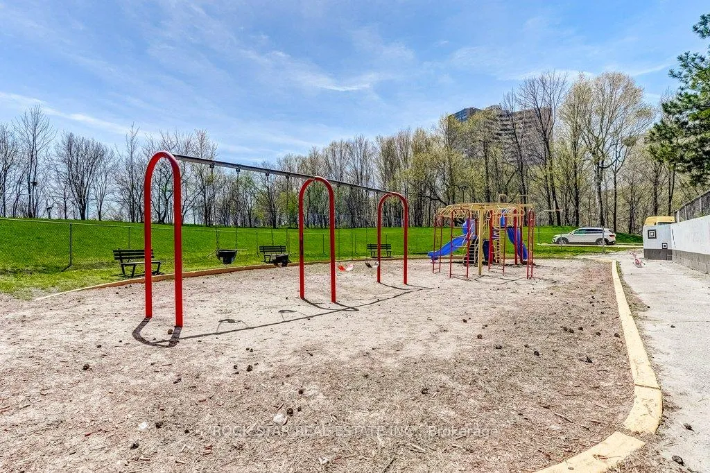 Photo 24 of Unit 708, 10 Sunny Glenway, Toronto, Flemingdon Park — HOMEH
