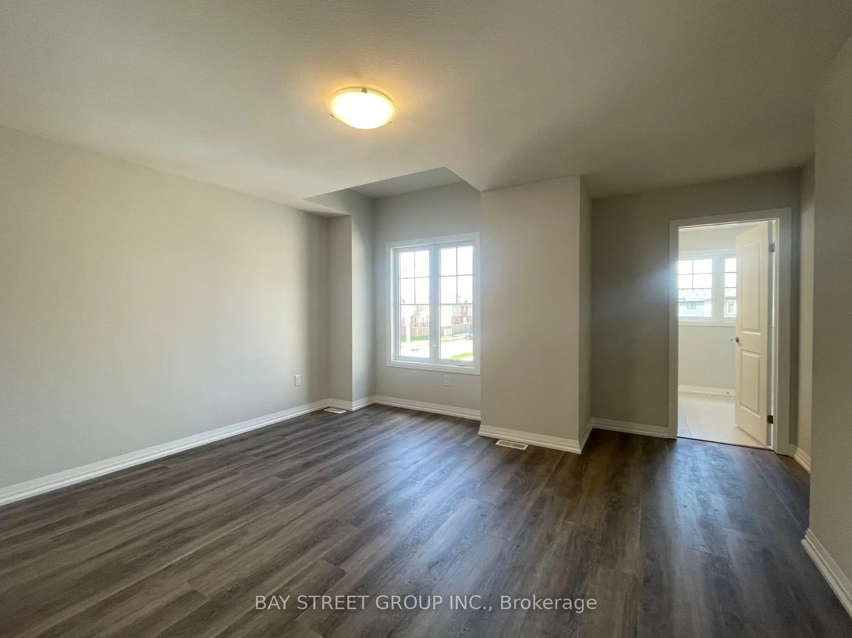 Photo 15 of 9348 White Oak Avenue, Niagara Falls, Lyons Creek — HOMEH