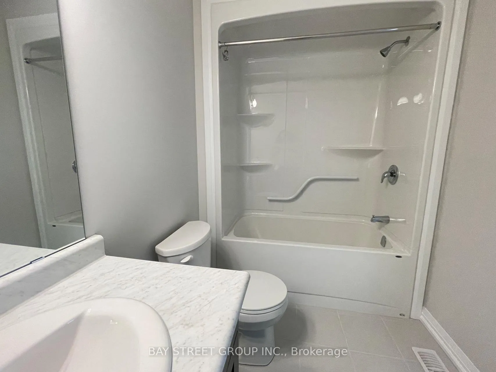 Photo 20 of 9348 White Oak Avenue, Niagara Falls, Lyons Creek — HOMEH