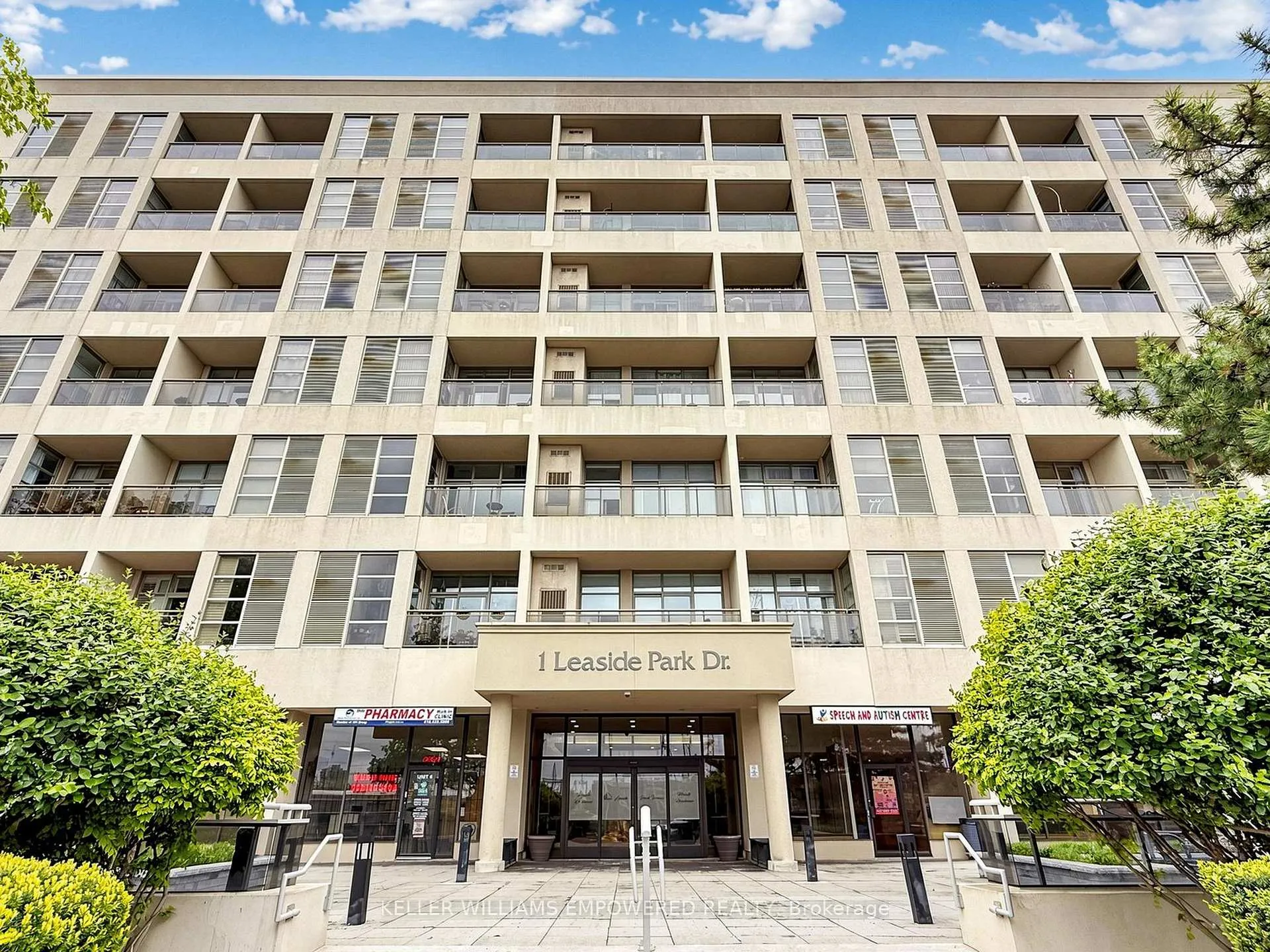 Photo 6 of Unit 316, 1 Leaside Park Drive, Toronto, Leaside — HOMEH