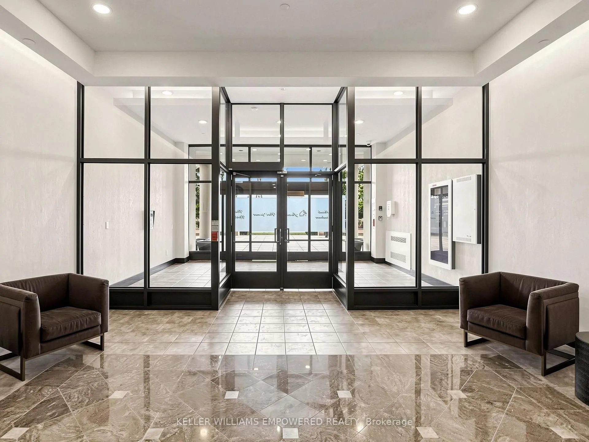 Photo 7 of Unit 316, 1 Leaside Park Drive, Toronto, Leaside — HOMEH