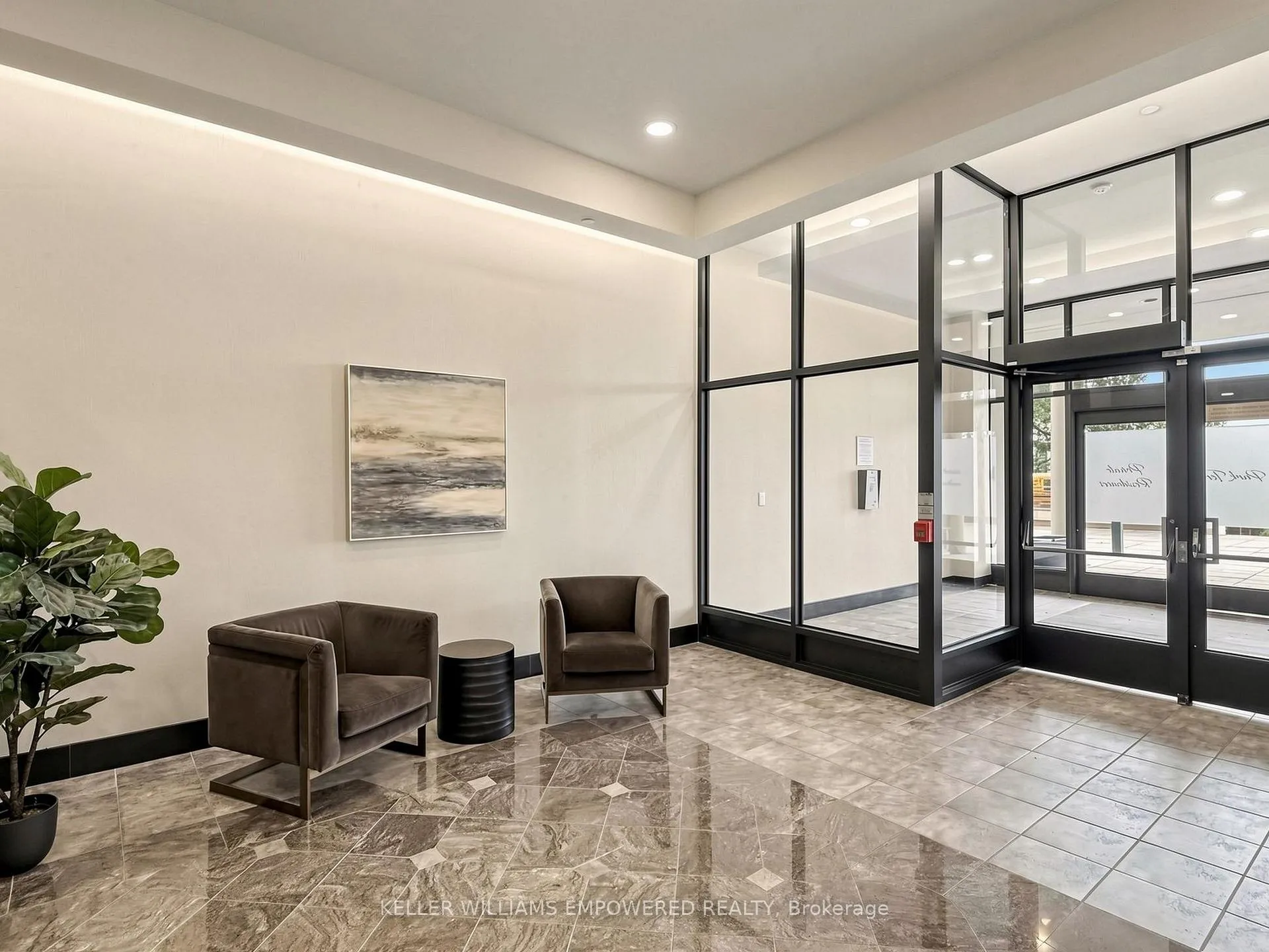 Photo 8 of Unit 316, 1 Leaside Park Drive, Toronto, Leaside — HOMEH