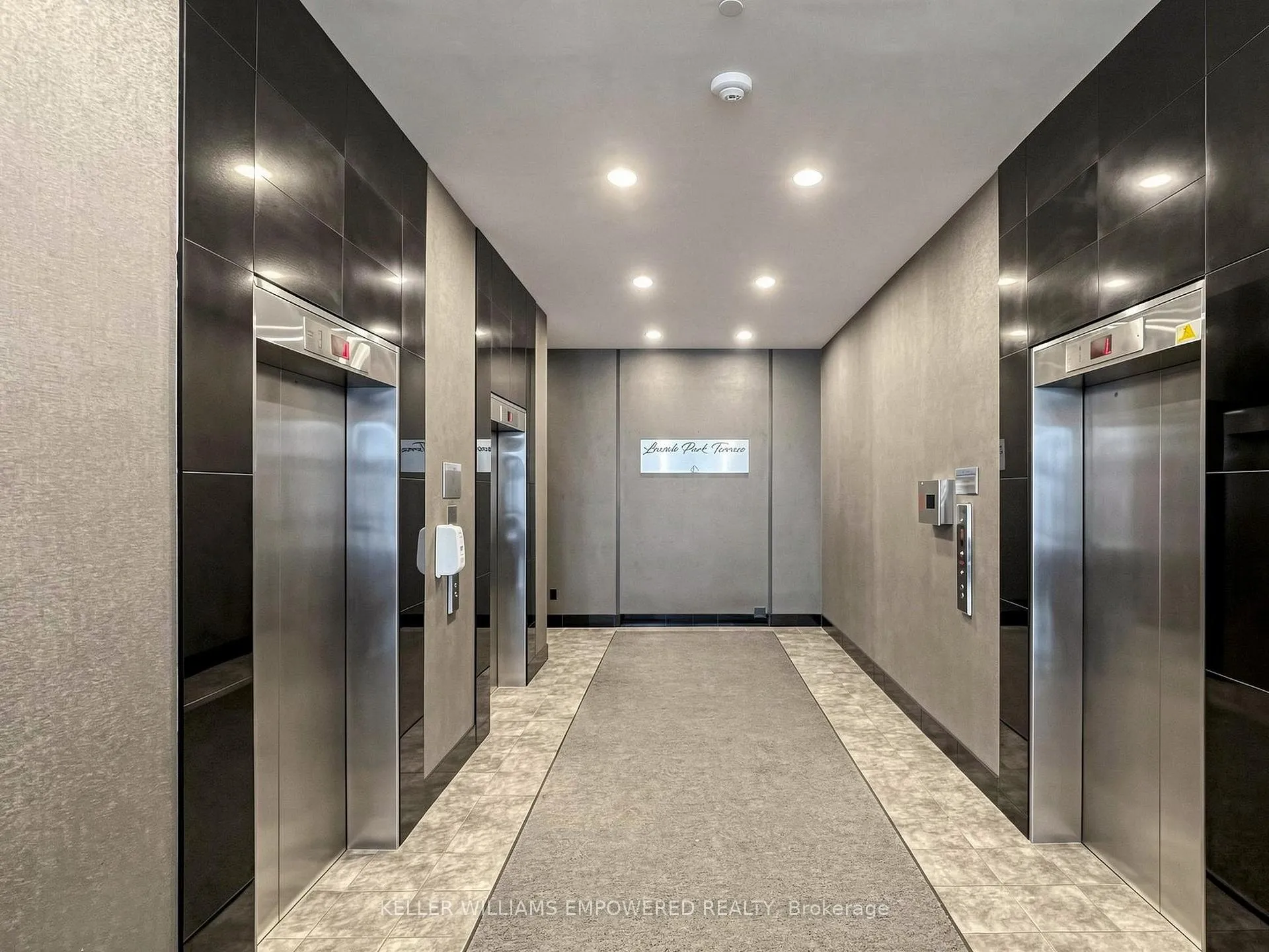 Photo 13 of Unit 316, 1 Leaside Park Drive, Toronto, Leaside — HOMEH