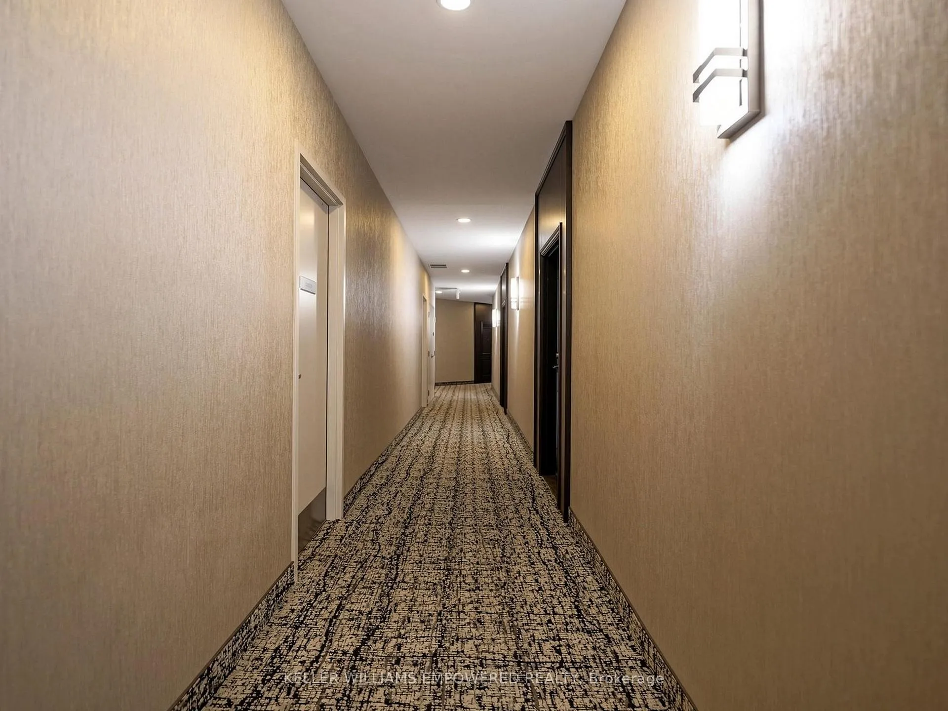 Photo 15 of Unit 316, 1 Leaside Park Drive, Toronto, Leaside — HOMEH