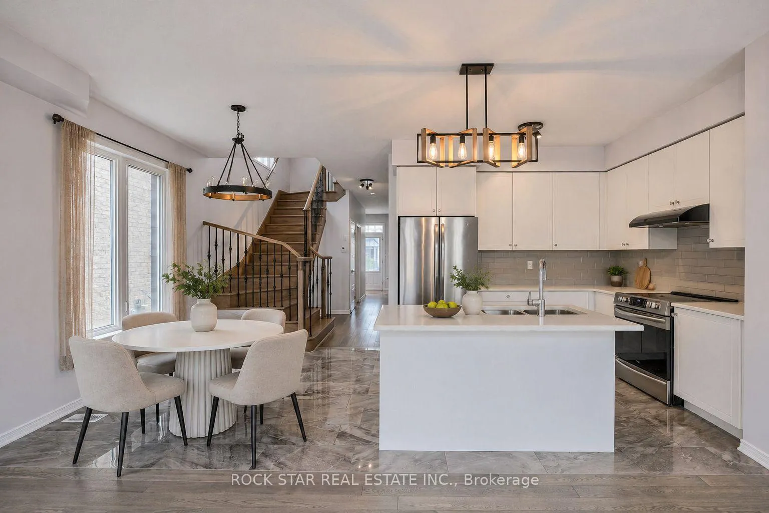 Photo 3 of 331 Dolman Street, Woolwich, Breslau — HOMEH