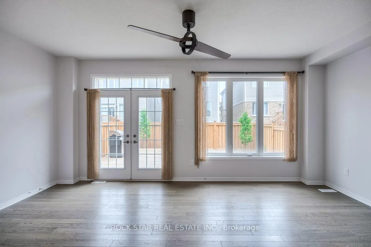 Photo 15 of 331 Dolman Street, Woolwich, Breslau — HOMEH