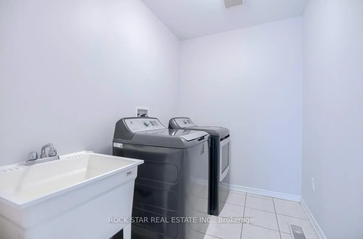 Photo 31 of 331 Dolman Street, Woolwich, Breslau — HOMEH