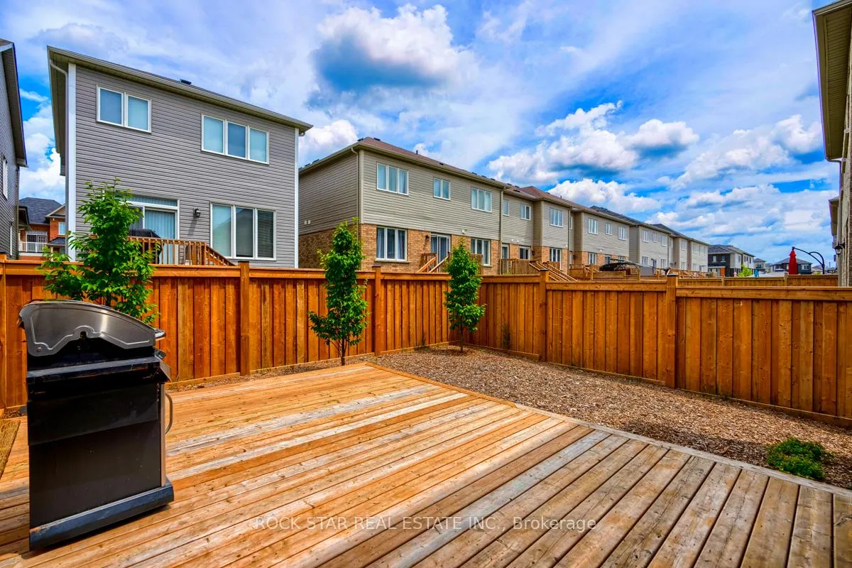 Photo 37 of 331 Dolman Street, Woolwich, Breslau — HOMEH