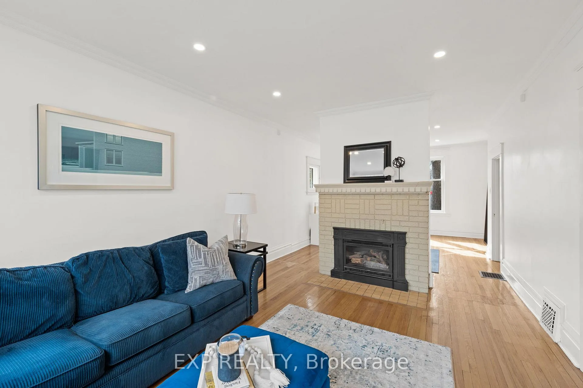 Photo 8 of 10 Lakeside Avenue, Ottawa, Dows Lake — HOMEH