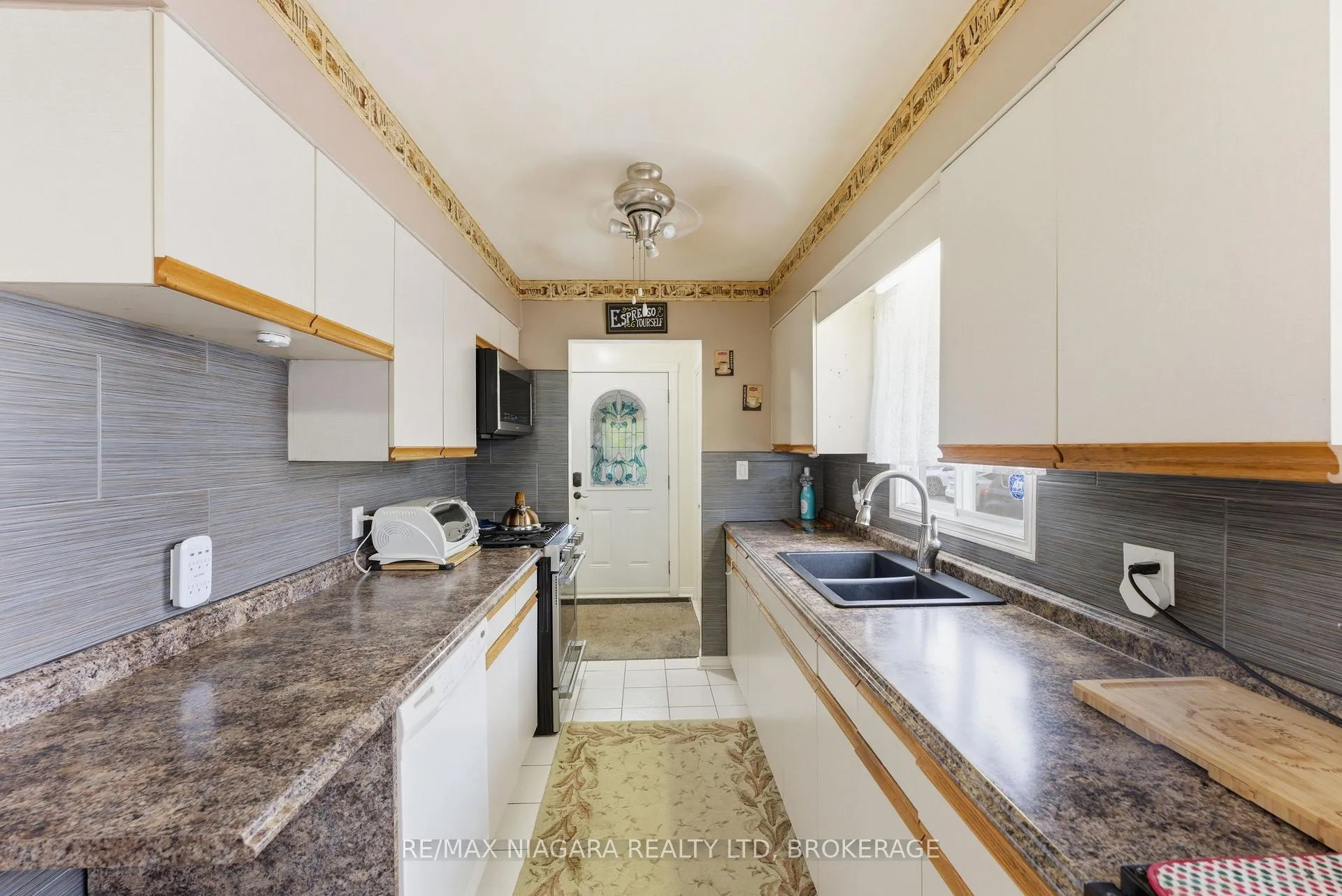 Photo 7 of 81 Commercial Street, Welland, Lincoln/Crowland — HOMEH