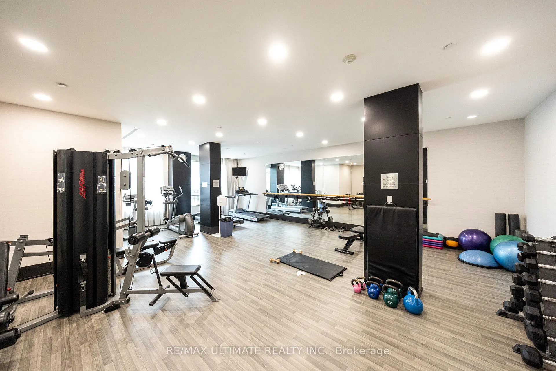 Photo 48 of Unit 1403, 88 Broadway Avenue, Toronto, Mount Pleasant West — HOMEH