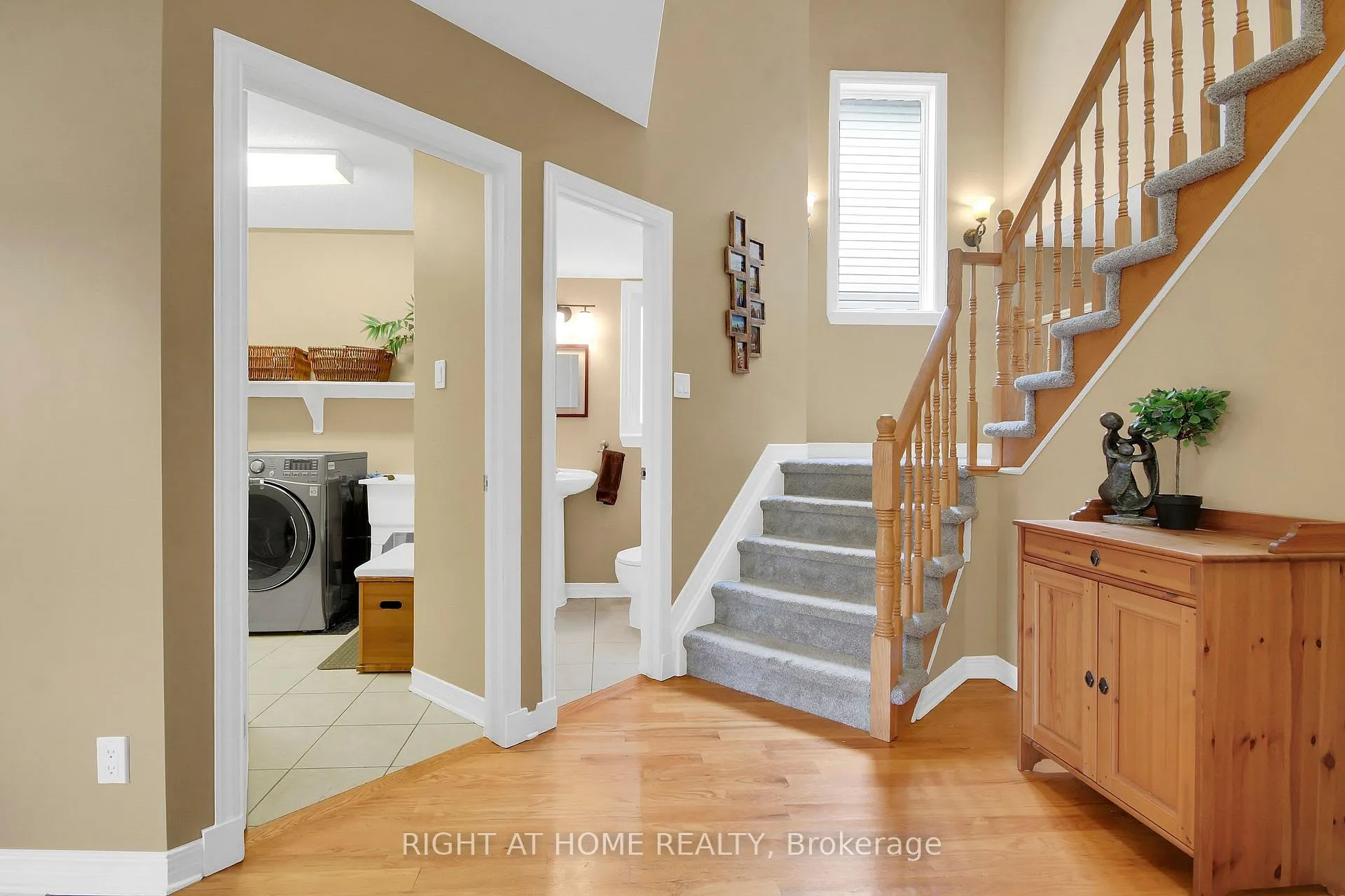Photo 6 of 4162 Wolfe Point Way, Ottawa, Riverside South/Gloucester Glen — HOMEH