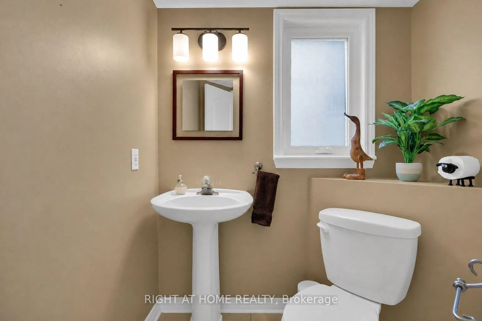Photo 7 of 4162 Wolfe Point Way, Ottawa, Riverside South/Gloucester Glen — HOMEH