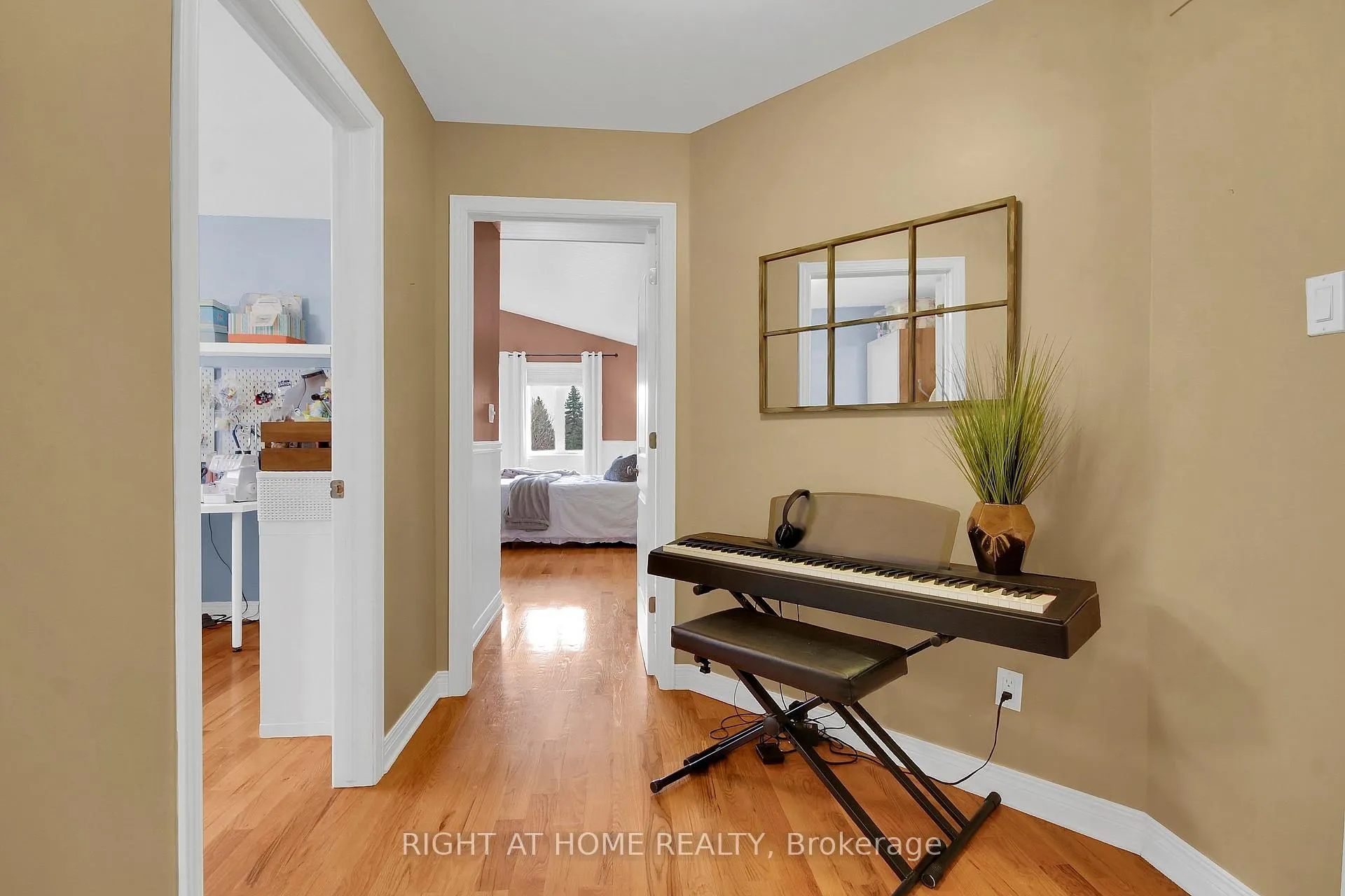Photo 21 of 4162 Wolfe Point Way, Ottawa, Riverside South/Gloucester Glen — HOMEH