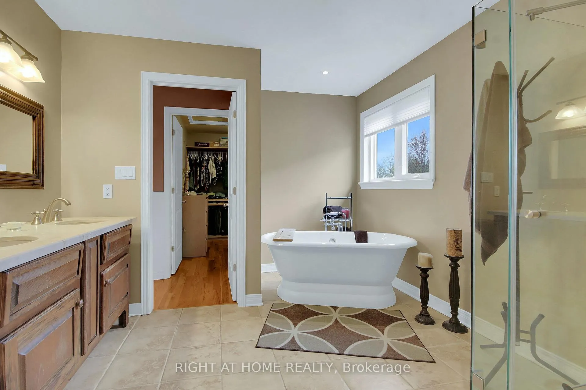 Photo 25 of 4162 Wolfe Point Way, Ottawa, Riverside South/Gloucester Glen — HOMEH