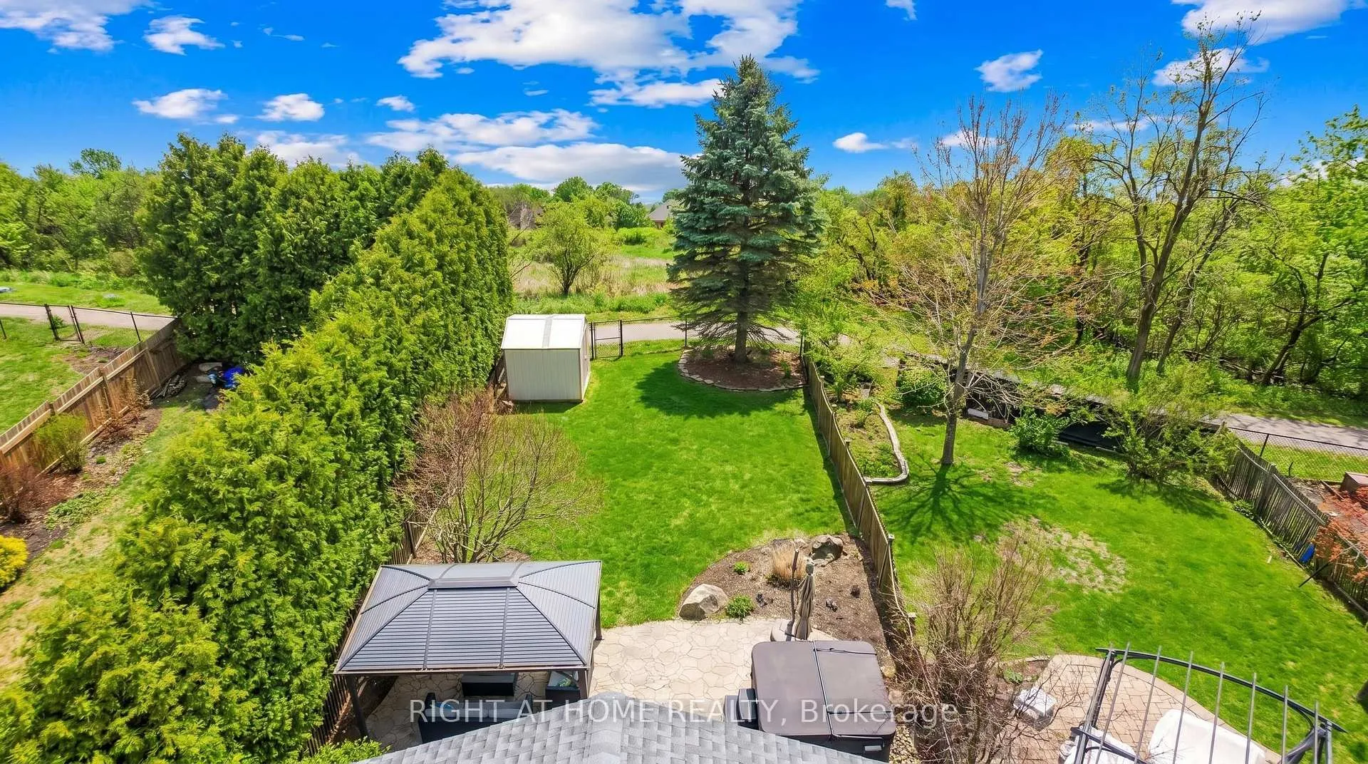 Photo 41 of 4162 Wolfe Point Way, Ottawa, Riverside South/Gloucester Glen — HOMEH