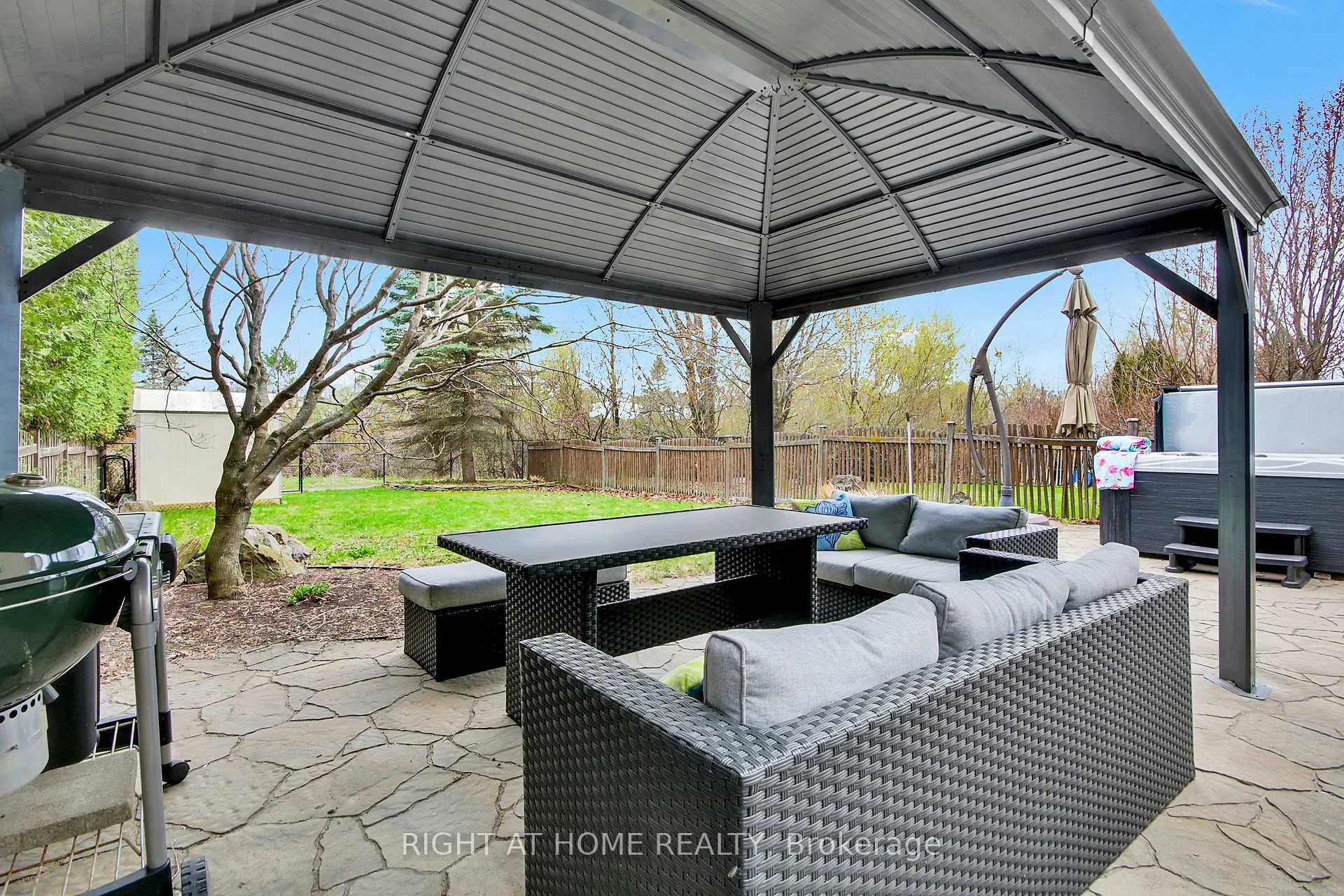 Photo 42 of 4162 Wolfe Point Way, Ottawa, Riverside South/Gloucester Glen — HOMEH