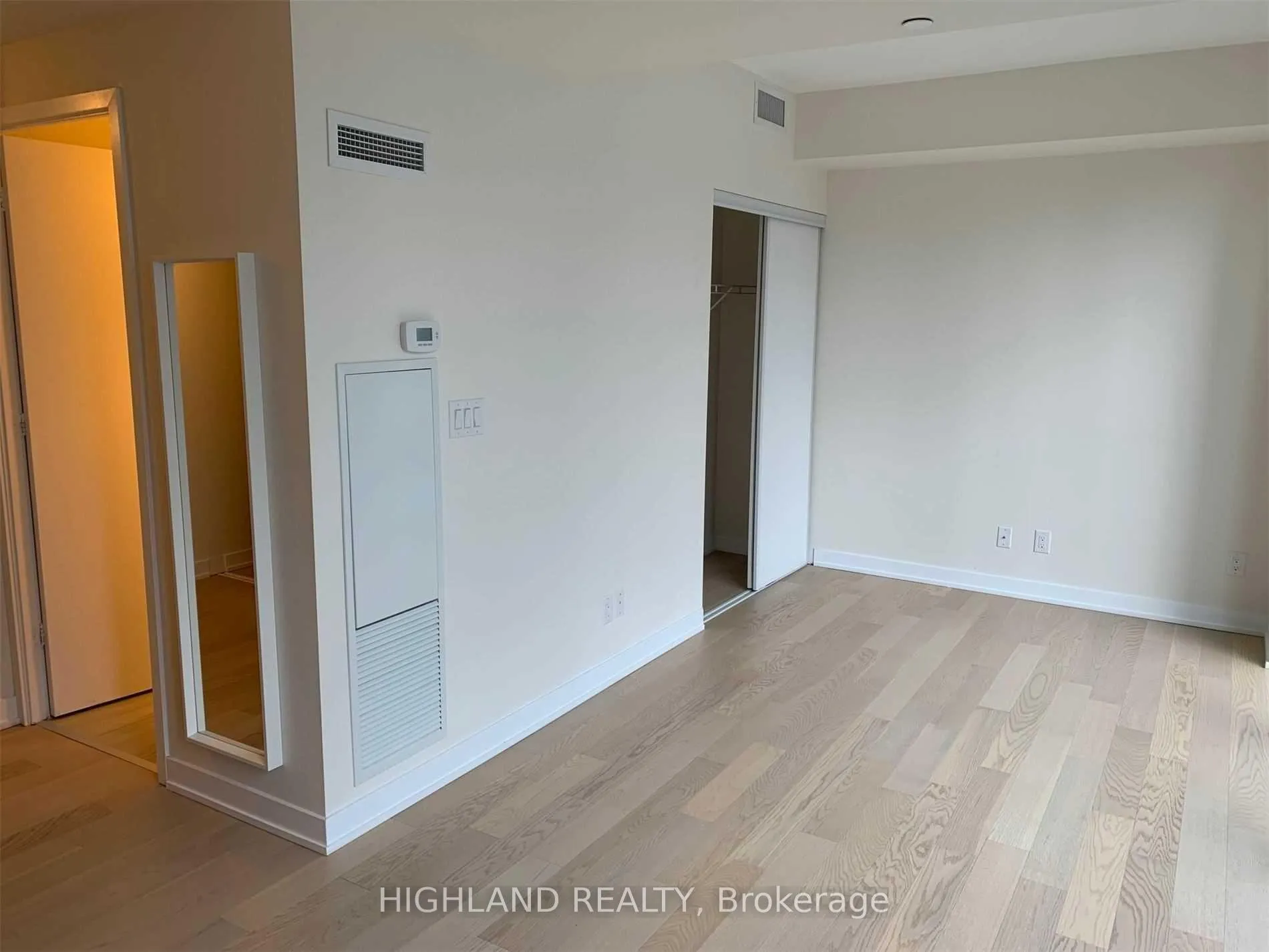 Photo 3 of Unit 1606, 17 Dundonald Street, Toronto, Church-Yonge Corridor — HOMEH