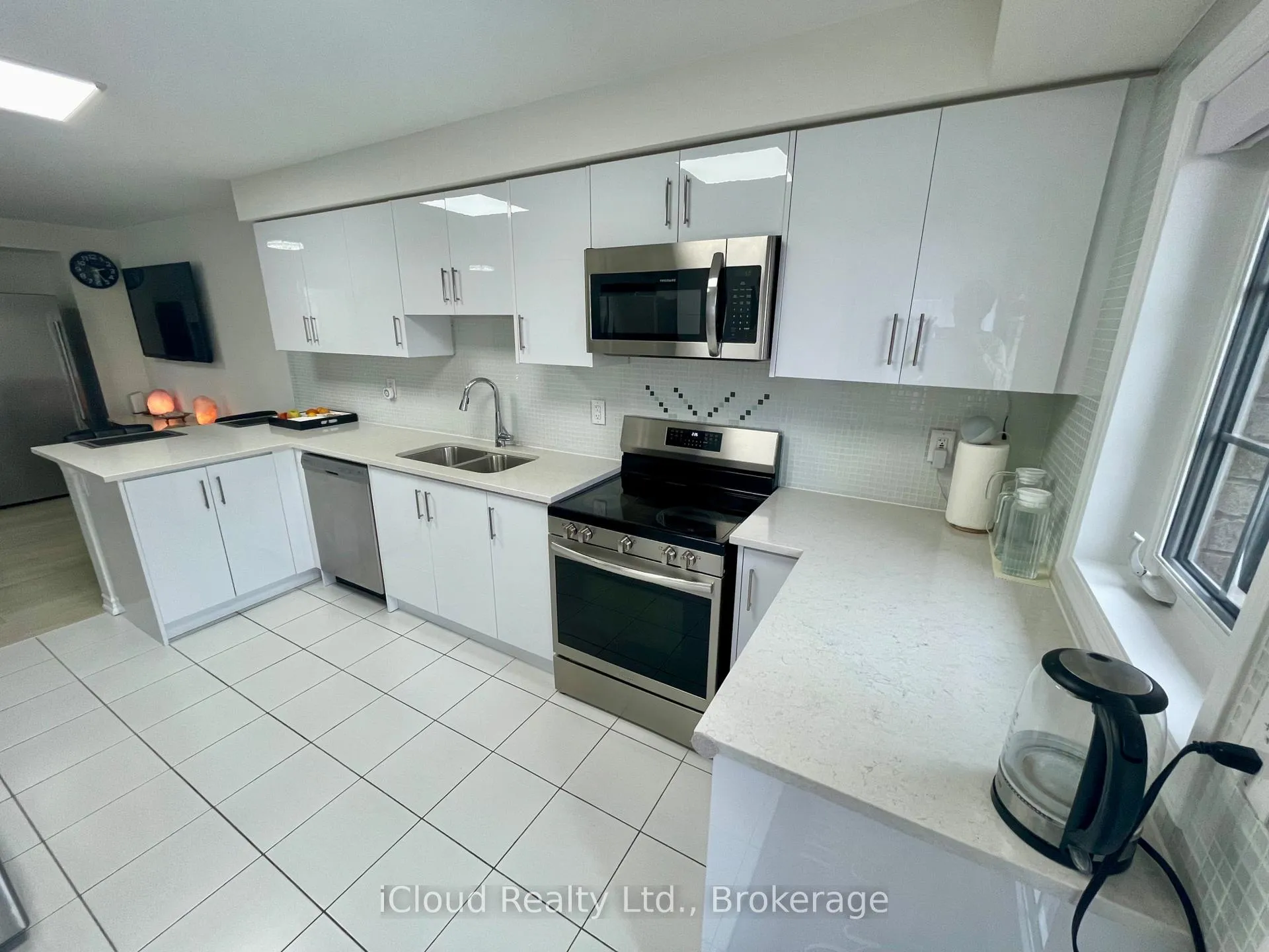 Photo 8 of Unit 73, 1222 Rose Way, Milton, Cobban — HOMEH